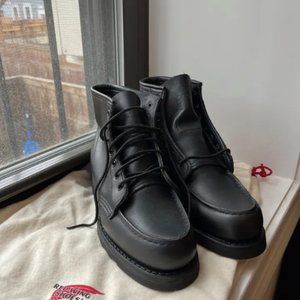 Red Wing Shoes Black Lace up classic moc